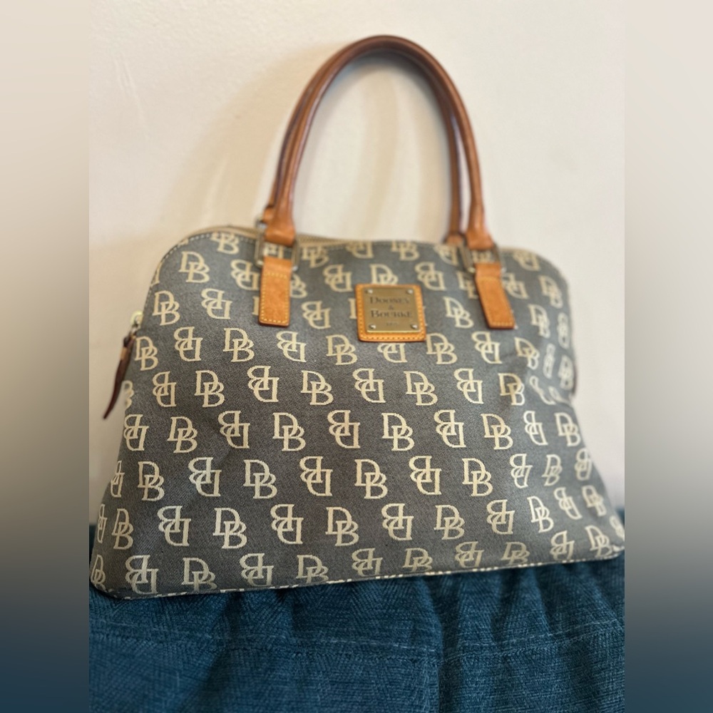 Dooney and Bourke Bag vintage Y2K satchel